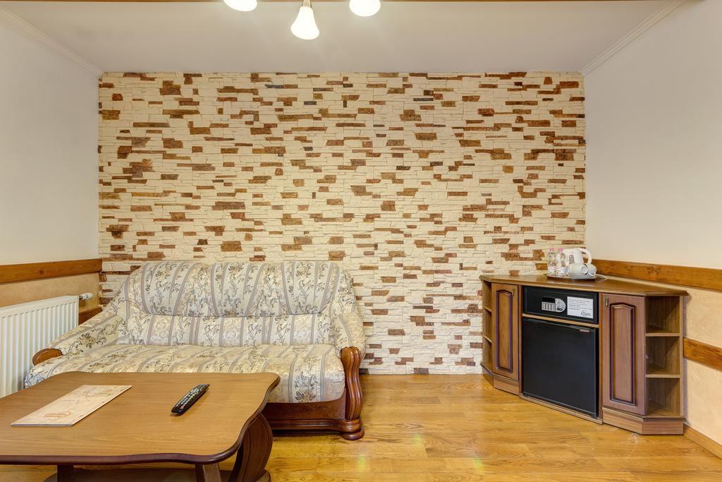 בוקובל Hotel Perlyna Karpat מראה חיצוני תמונה