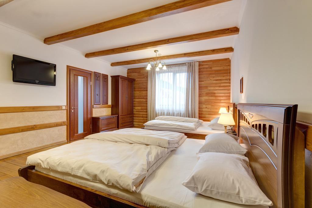 בוקובל Hotel Perlyna Karpat מראה חיצוני תמונה