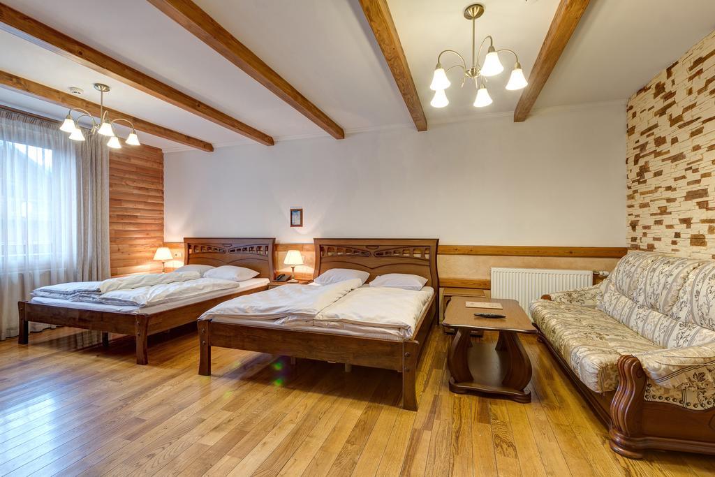 בוקובל Hotel Perlyna Karpat מראה חיצוני תמונה