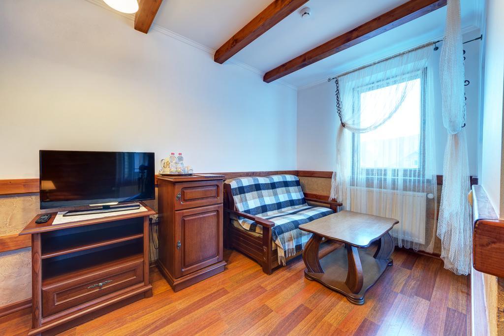 בוקובל Hotel Perlyna Karpat מראה חיצוני תמונה