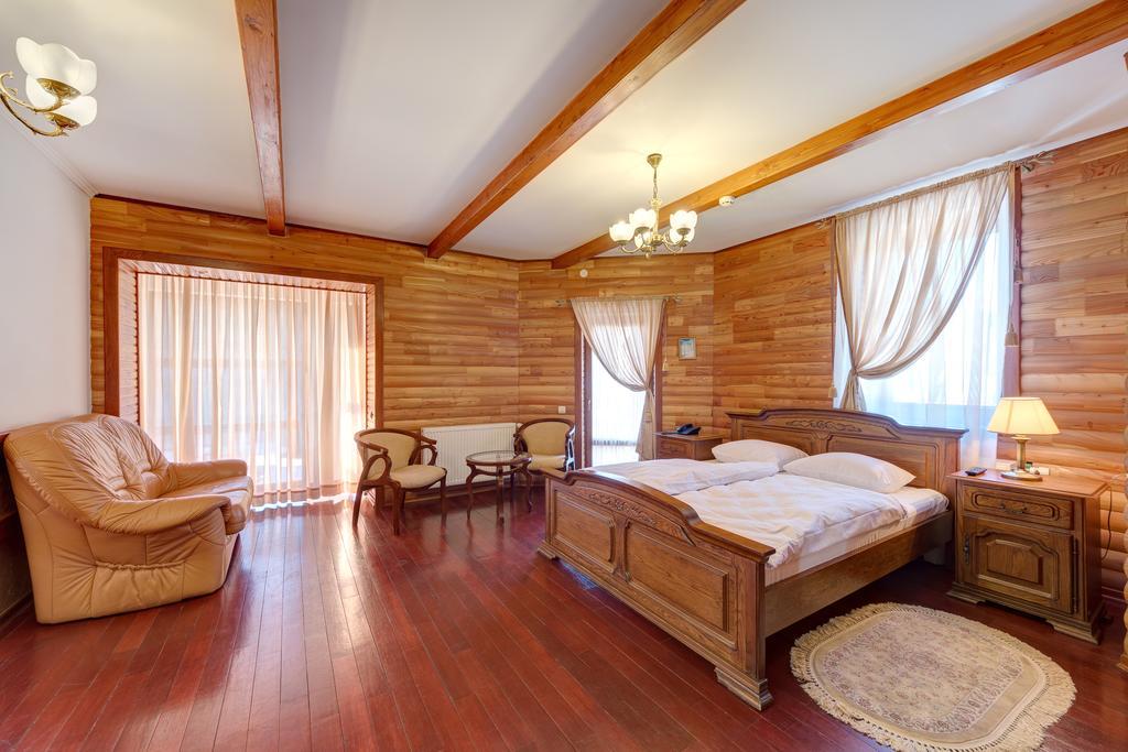 בוקובל Hotel Perlyna Karpat מראה חיצוני תמונה