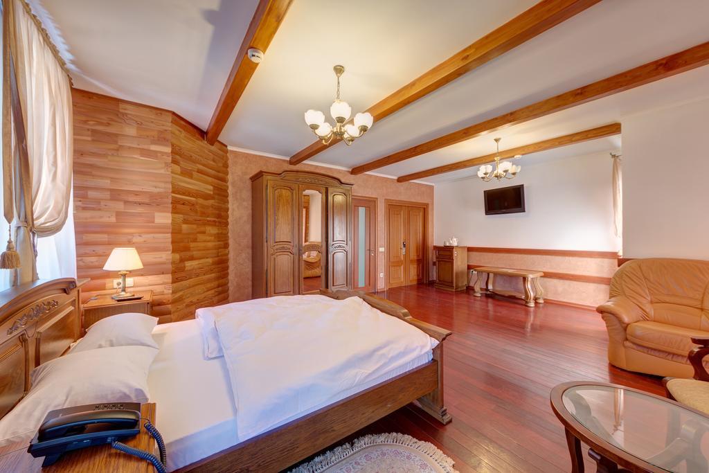 בוקובל Hotel Perlyna Karpat מראה חיצוני תמונה