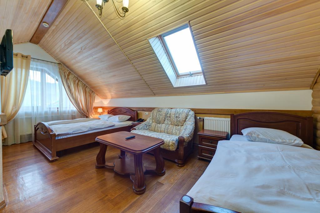 בוקובל Hotel Perlyna Karpat מראה חיצוני תמונה