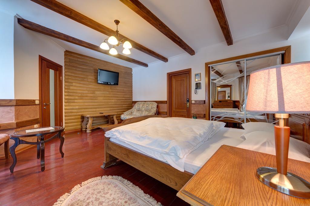 בוקובל Hotel Perlyna Karpat מראה חיצוני תמונה
