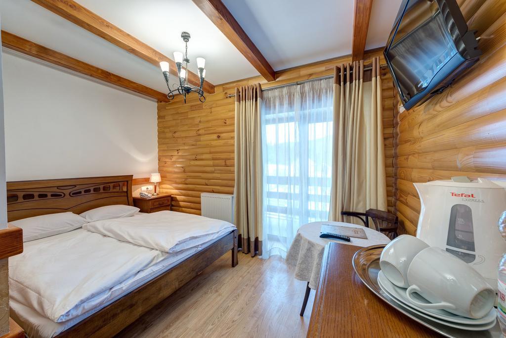 בוקובל Hotel Perlyna Karpat מראה חיצוני תמונה