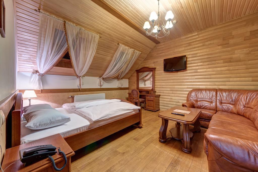 בוקובל Hotel Perlyna Karpat מראה חיצוני תמונה