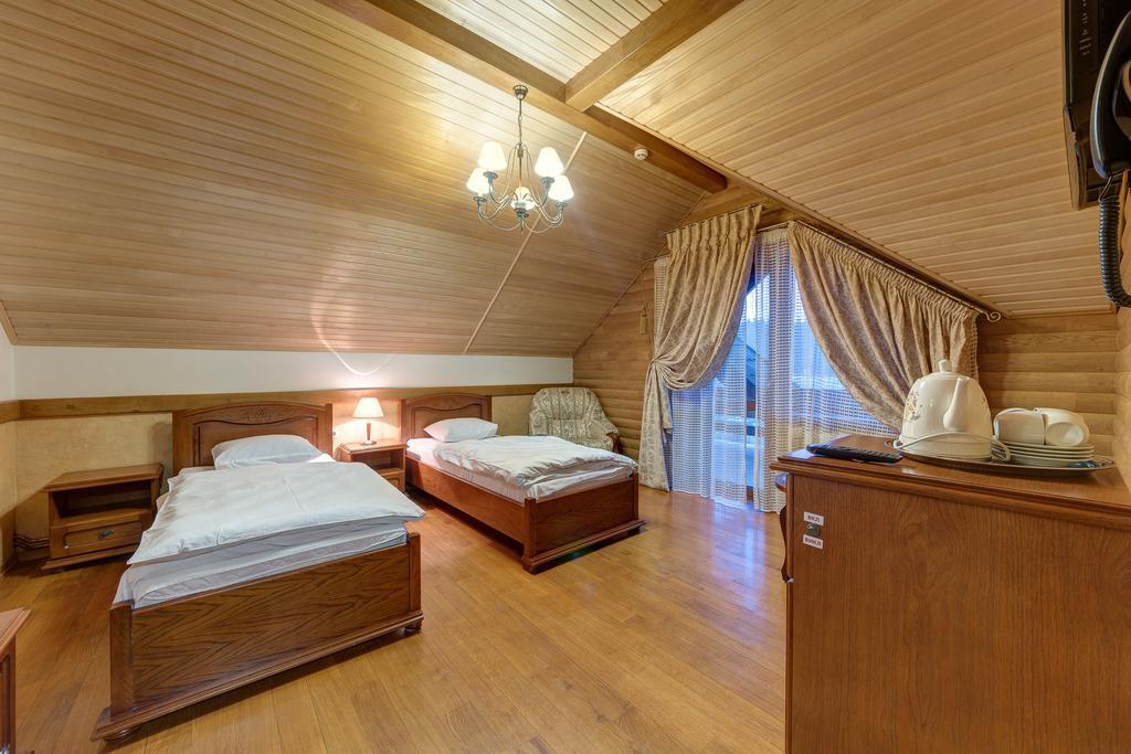 בוקובל Hotel Perlyna Karpat מראה חיצוני תמונה